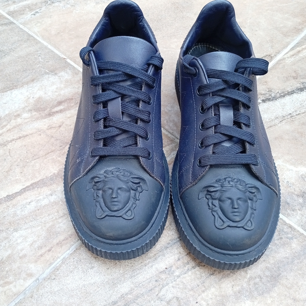 Sold To Local Buyer Versace Big  Sneakers